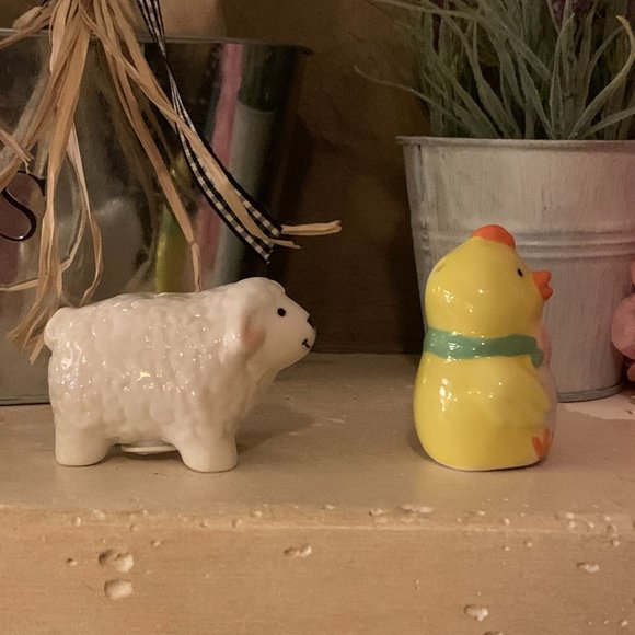 Easter Chick and Lamb Salt and Pepper Shakers - Picture 2 of 5